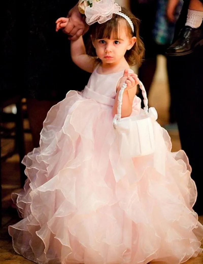 2016 Güzel Kız Elbise Scoop Kolsuz Balo Kat Uzunluk Fırfır Organze Çiçek Kız Elbise Ucuz Küçük Kız Parti Elbisesi
