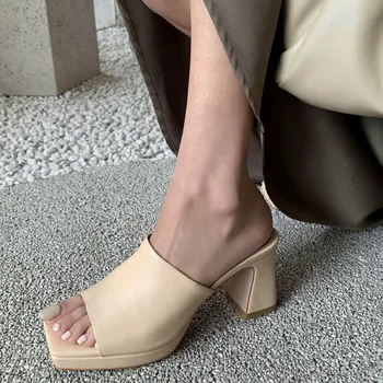 Muhtasar Platformları Yaz Sandalet Foe kadın Ayakkabı Hakiki Deri Takozlar Yüksek Topuklu Pompalar Düğün rahat ayakkabılar Kadın