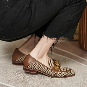 Yeni Varış Lüks Marka Tasarımcısı Düğme Chic Balıksırtı Ekose loafer ayakkabılar Kadın Yuvarlak Ayak Kayma ons Casual Flats Kız Ayakkabı