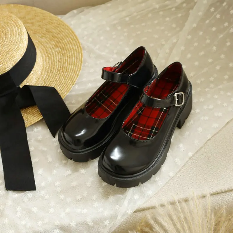 ZawsThia Patent PU Deri Yuvarlak Ayak İngiliz Japon Tatlı Kız Ayakkabı Platformu Tıknaz Topuklu Toka Askı Mary Janes Pompalar Lady